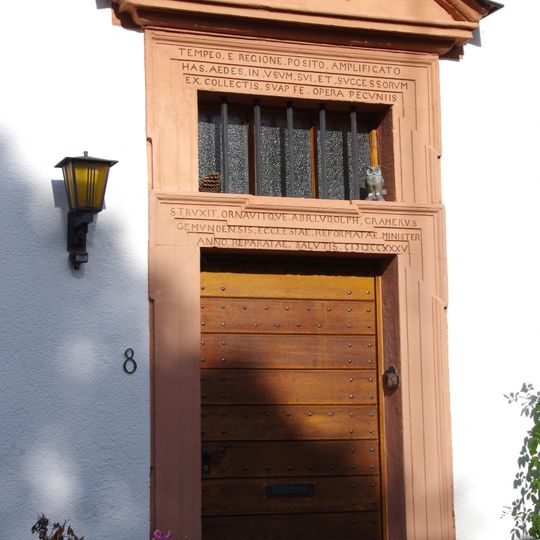 Alte Bahnhofstraße 8