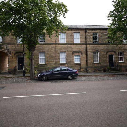 9 And 11, Bailiffgate