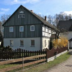 Östliches Wohnstallhaus eines Bauernhofes Am Dorfplatz 4