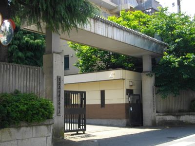 Entrance 1