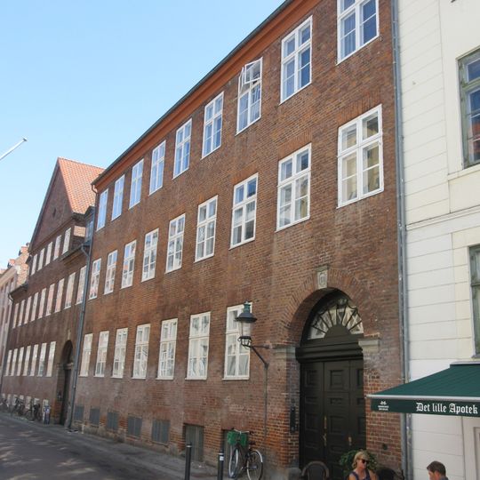 Store Kannikestræde 13