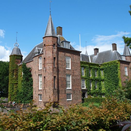 Slot Zuylen, hoofdgebouw