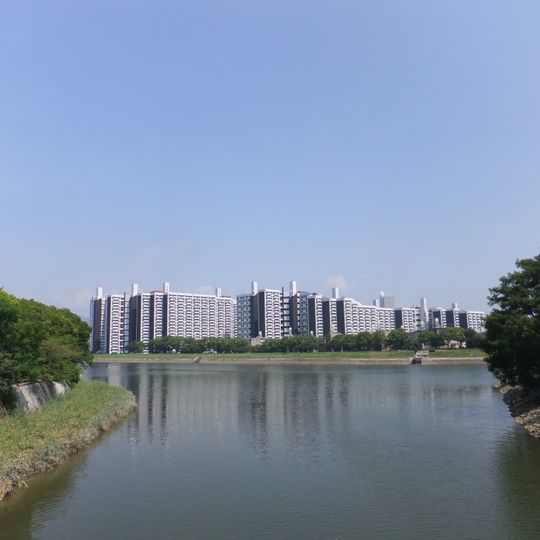 Motomachi High-Rise Apartment Complex