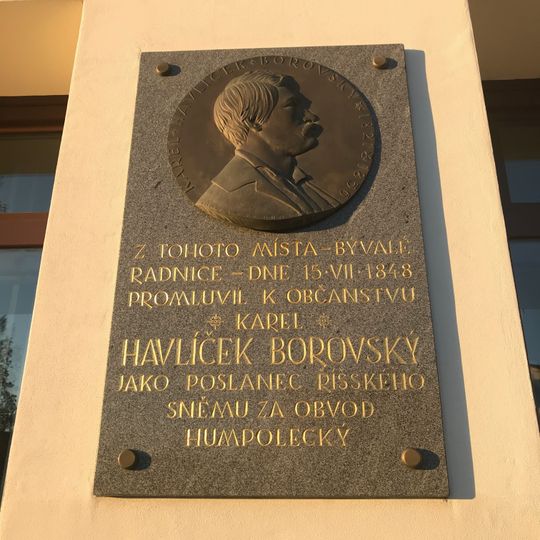 Pamětní deska místa, odkud promluvil Karel Havlíček Borovský