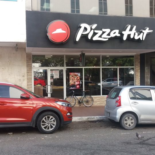 Pizza Hut New Kingston