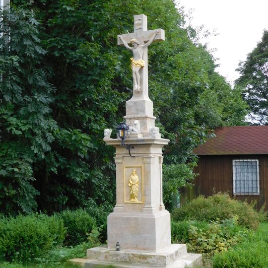 Wayside cross in Zvičina