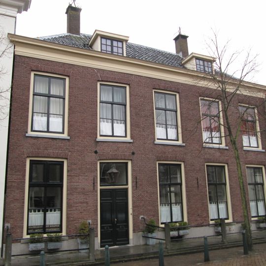 Voorstraat 12-14, Middelharnis
