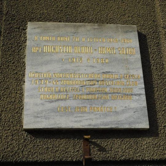 Pamětní deska Gustava Hladila - Sojky v Matoušově ulici v Praze