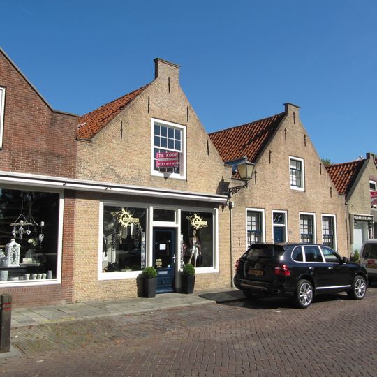 Markt 19, Heenvliet
