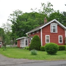 Naubuc Avenue-Broad Street Historic District