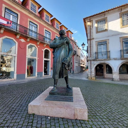 Estátua de Francisco Rodrigues Lobo