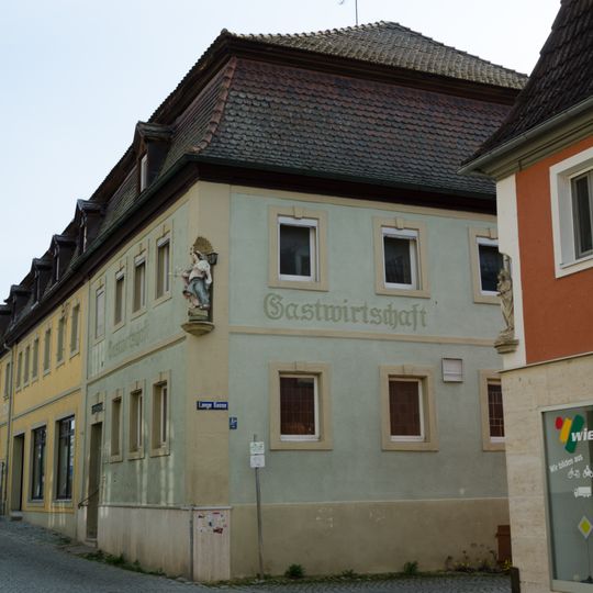 Kirchstraße 1, 3, 5