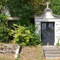 Cintorín sv. Rozálie, hrobka