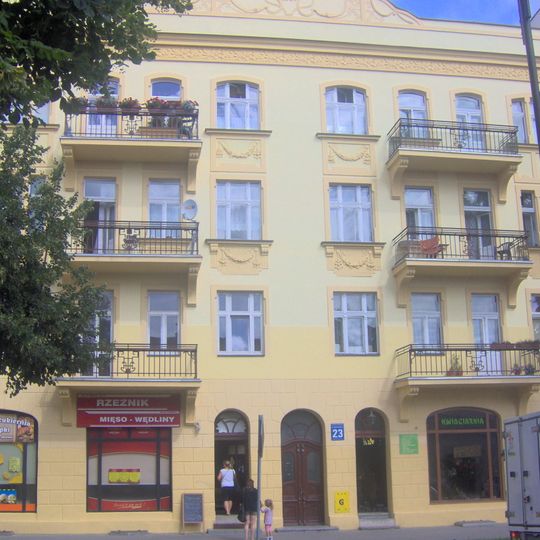 Mietshaus in der Armii Krajowej Straße 23 in Ełk