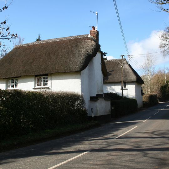 3 Pynes Hill Cottages