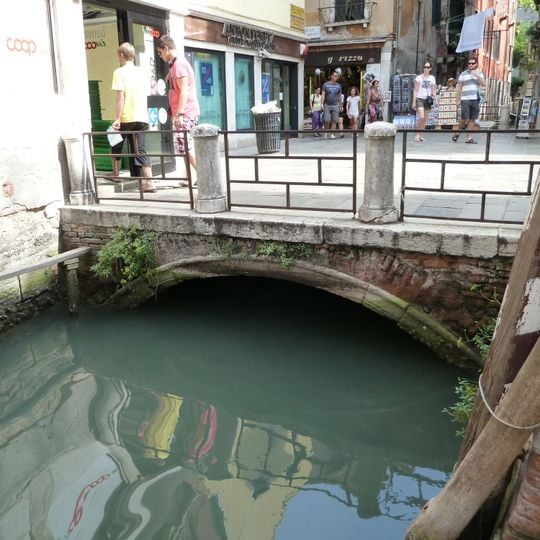 Ponte Piano del campiello dei Meloni