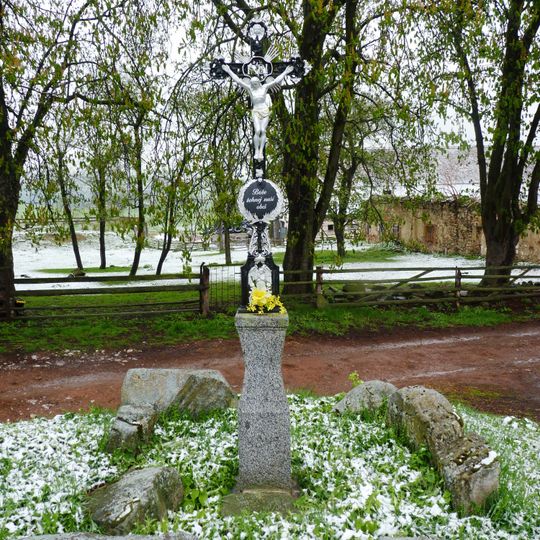 Kříž v Bešetíně