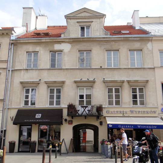48 Nowy Świat in Warsaw