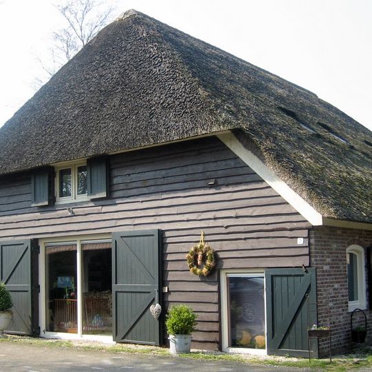 Kleine Mheenweg 5, Hierden