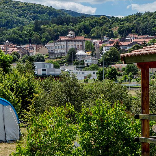 Volvic, Pierre et Sources