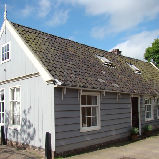 Roomeinde 23, Broek in Waterland