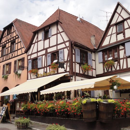 Maison au 8, place du Marché à Dambach-la-Ville