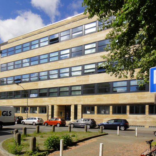 Verwaltungsgebäude Innsbrucker Straße 26-27