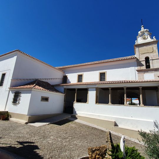 Igreja de Nossa Senhora da Encarnação , incluindo o seu recheio
