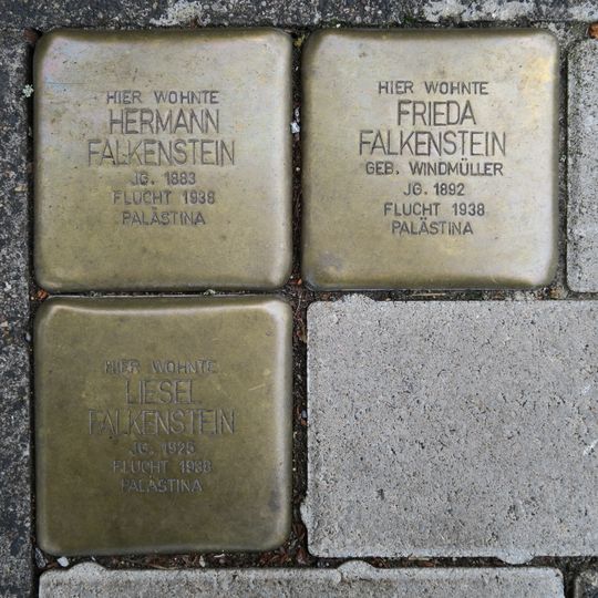 Stolperstein en memoria de Hermann Falkenstein