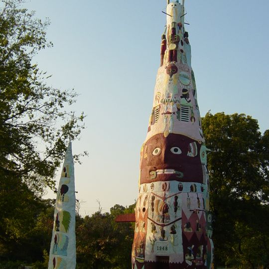 Ed Galloway's Totem Pole Park