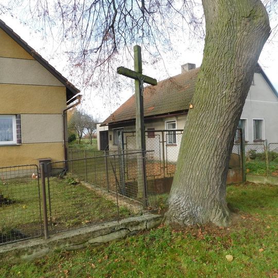 Kříž u domu č. 60 v Podvecích
