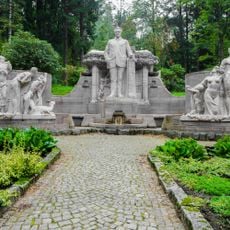 Památník Vincence Priessnitze v parku u Jeseníku