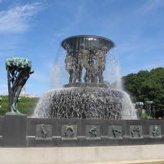 Großer Brunnen im Vigeland Park