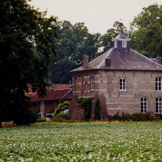 Huis Nederhoven: main building