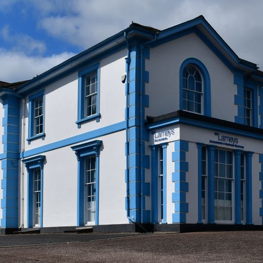 1, Courtenay Park Road