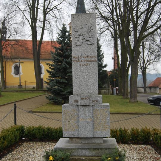 Pomník padlým ve Střelských Hošticích
