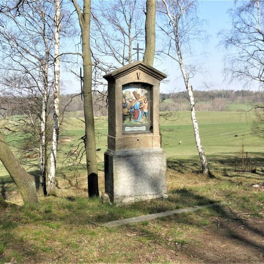 Kaplička V. zastavení křížové cesty u Království