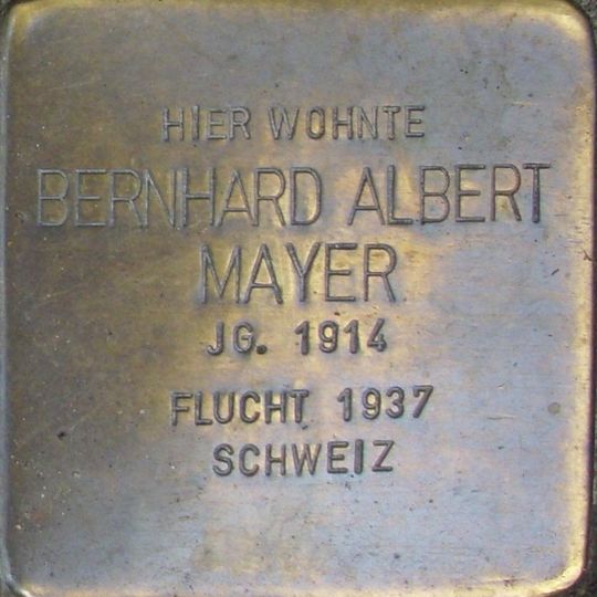 Stolperstein en memoria de Bernhard Albert