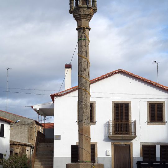 Pelourinho de Almendra