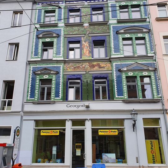 Mietshaus in geschlossener Bebauung Bahnhofstraße 2b