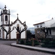 Igreja Paroquial de Pinhanços