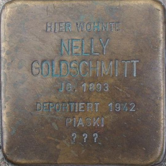 Stolperstein en memoria de Nelly Goldschmitt