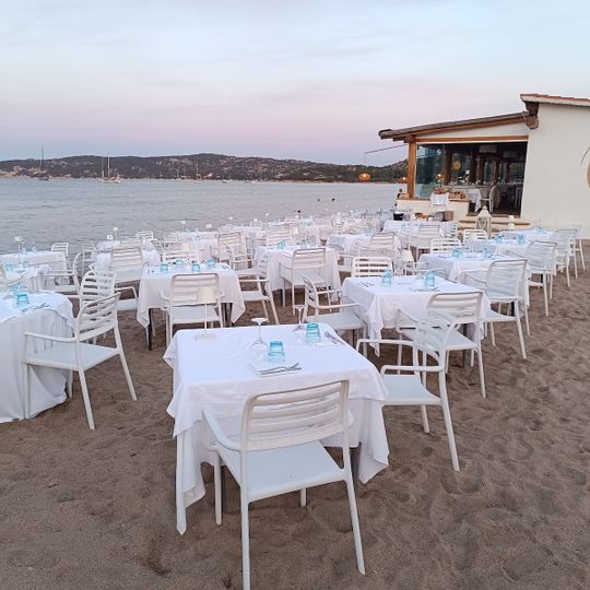 12.1 • Cafè Restaurant