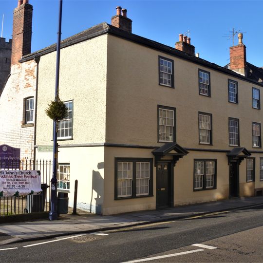 43 And 44, Long Street