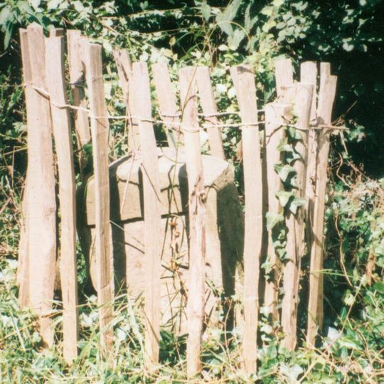 Milestone, abandoned section of A43 now forming road to Cottisford, just S of point where break in hedge was once lane to Pimlico Farm