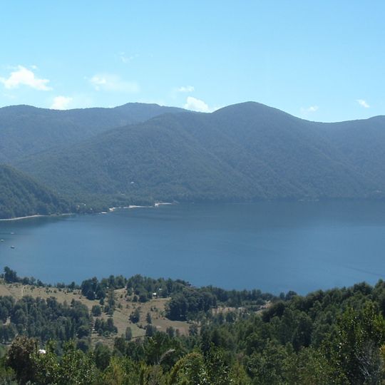 Caburgua Lake