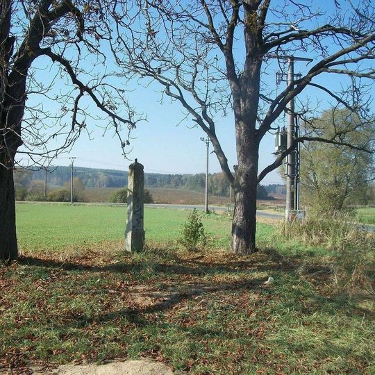 Kříž západně od Meclova