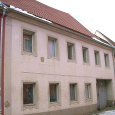 Wohnhaus in geschlossener Bebauung und zwei Hofgebäude Mittelstraße 4 (Altstadt)