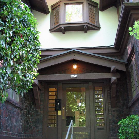 Apartamentos F. E. Bowman