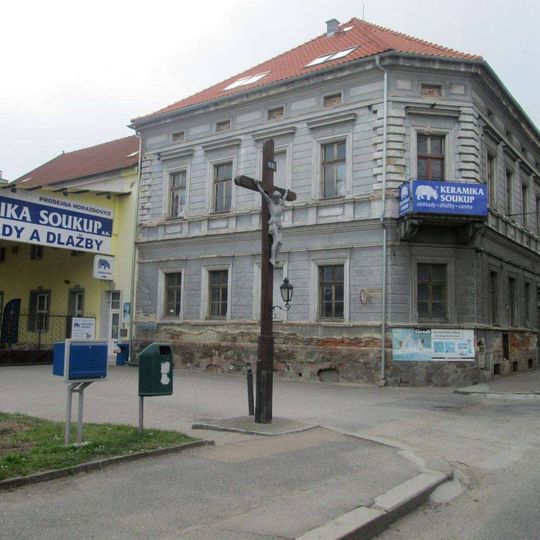 Kříž v Horažďovicích u nádraží